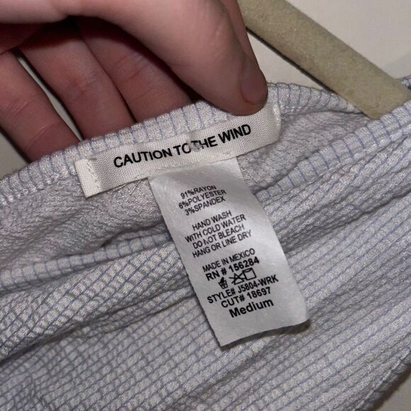 Anthropologie Caution to the Wind Cream V Neck Ruffle Stretchy Crop Top - Picture 4 of 6